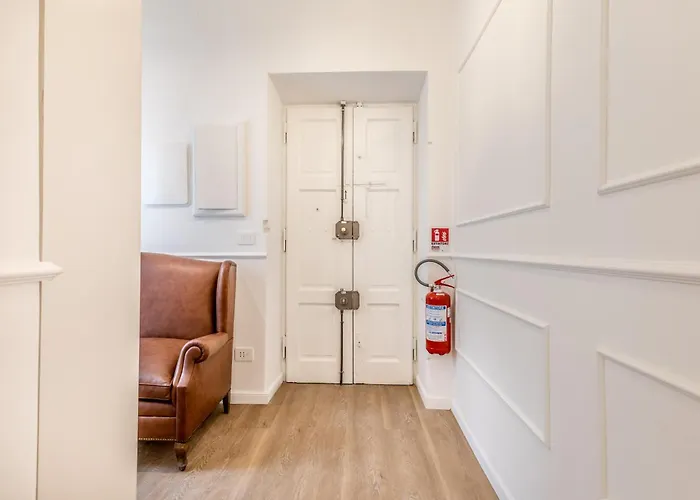 Elegant 3-bedroom Near The Metro Apartment
