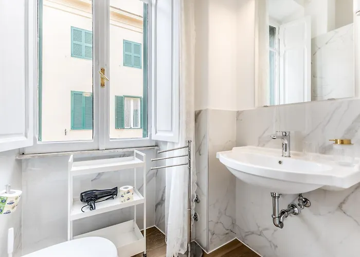 Apartment Elegant 3-bedroom Near The Metro