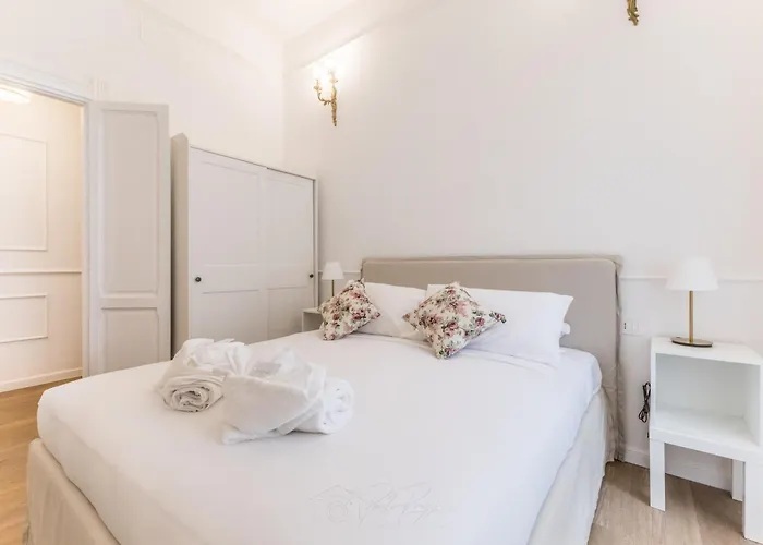Apartment Elegant 3-bedroom Near The Metro *